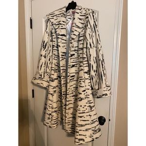 BNWT Vixen by Micheline Pitt Miss Kitty coat cream